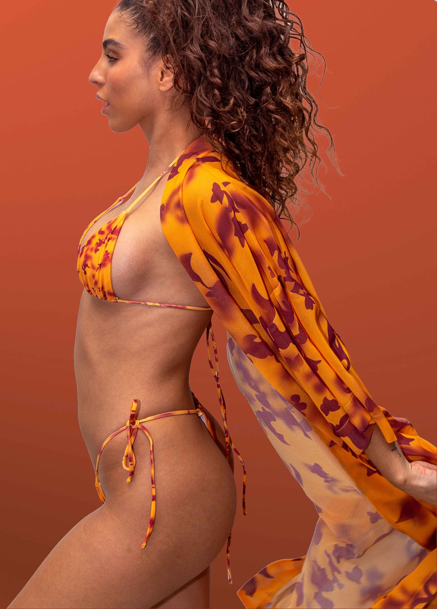 Bikini y KImono coral Zeta de Zoe by Zoe Bayona - Verano 2024 Bikini y kimono coral Zeta de Zoe by Zoe Bayona